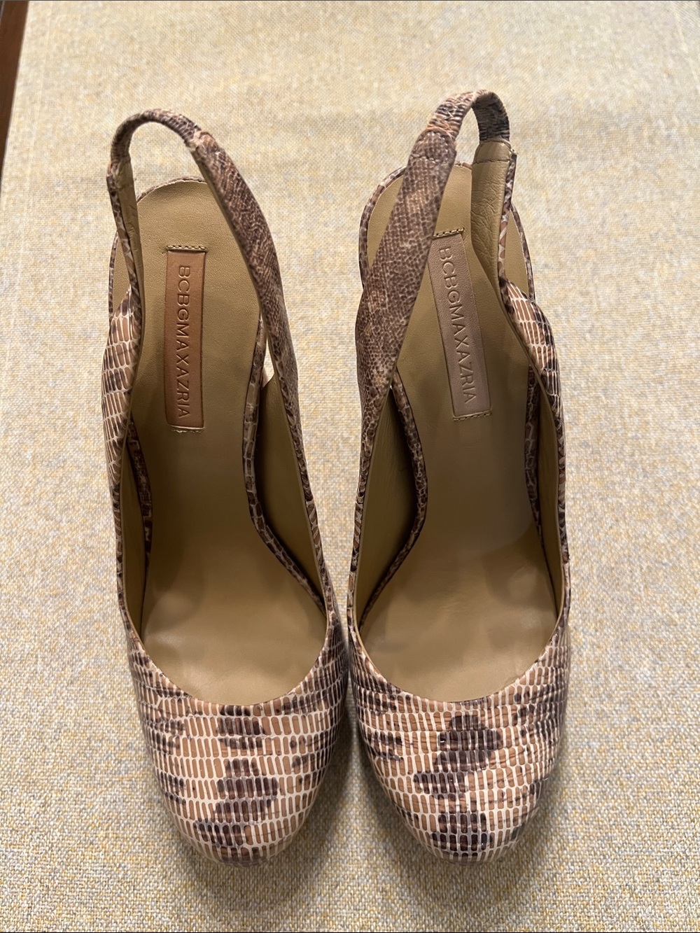 ❤️BCBGMAXAZRIA Folley  Platform Heels